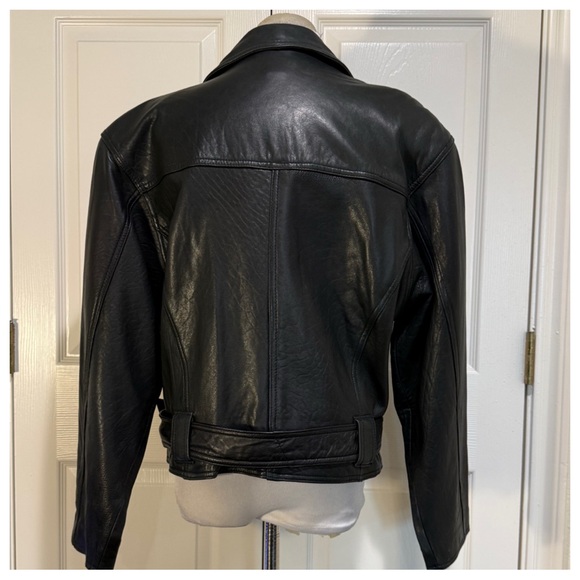 Leather! Vintage Boundary Waters Black Leather Jacket with Belt - Picture 2 of 9